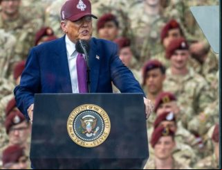 Trump defende pena de prisão para quem queima bandeira dos EUA