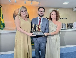 Tibério Limeira recebe Título de Cidadão Campinense: 