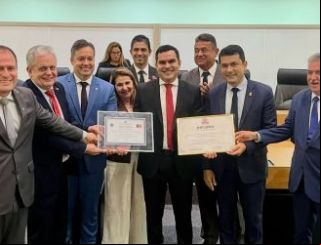Eduardo Brito celebra honraria a Bruno Lopes: 