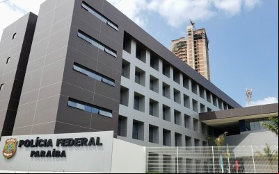 Empresário é alvo de busca e apreensão suspeito de armazenar conteúdo sexual de crianças e adolescentes, em Campina Grande